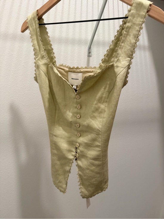 Reformation Tops - Reformation Pistachio Linen Button-Front Top